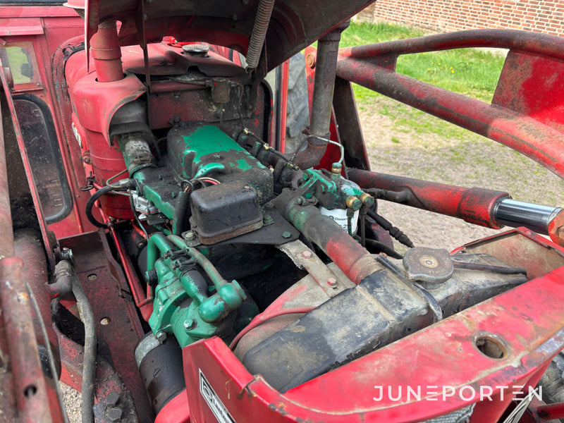 Traktor Volvo BM 400 Buster med lastare
