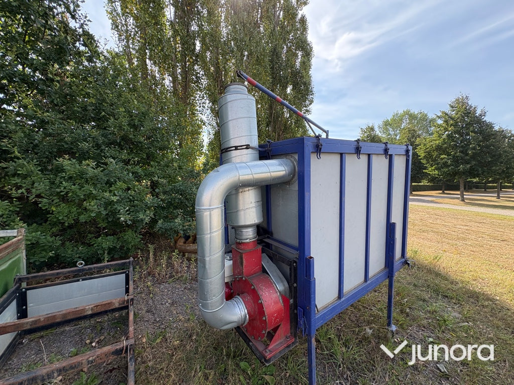 Lövsug med tippcontainer – Honda motor