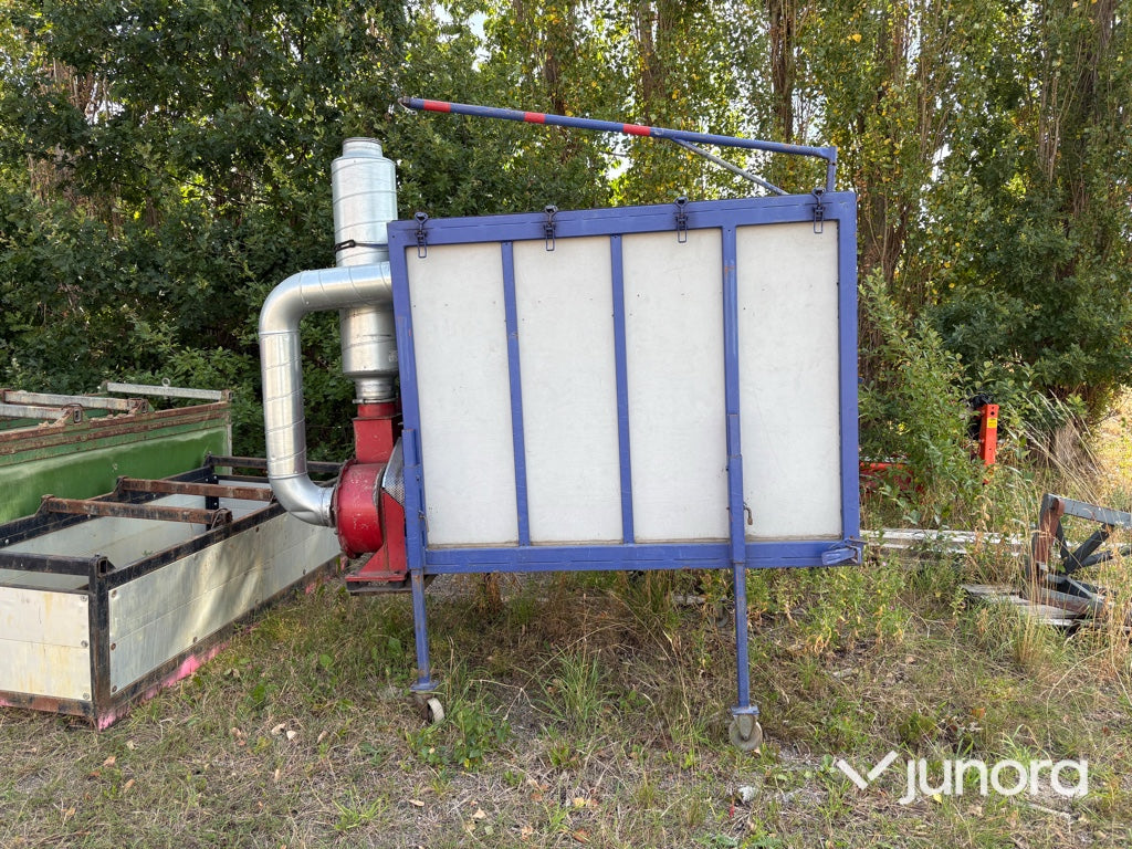 Lövsug med tippcontainer – Honda motor