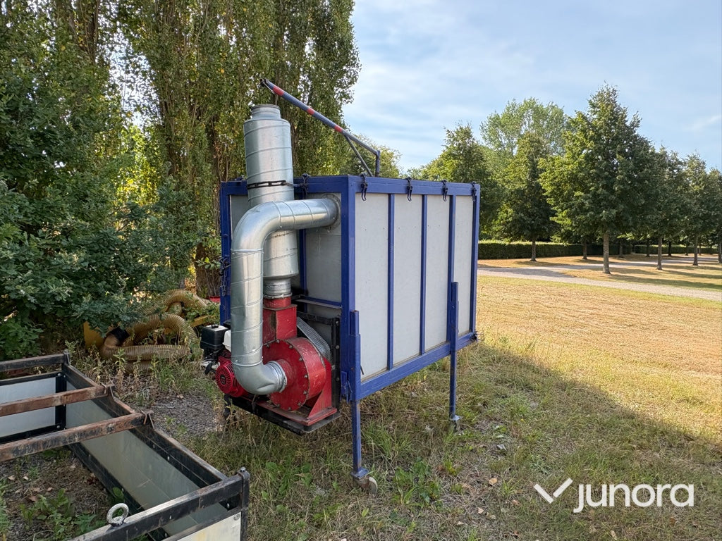 Lövsug med tippcontainer – Honda motor
