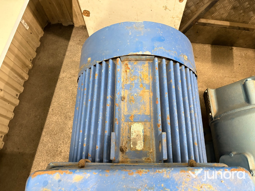 C.E. Motors - Elmotor 250kw