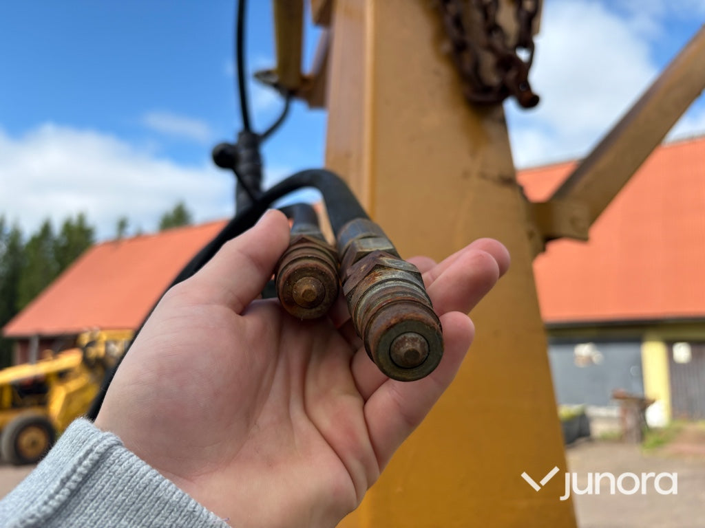 Skogsvagn med kran - Hydro-Mekano