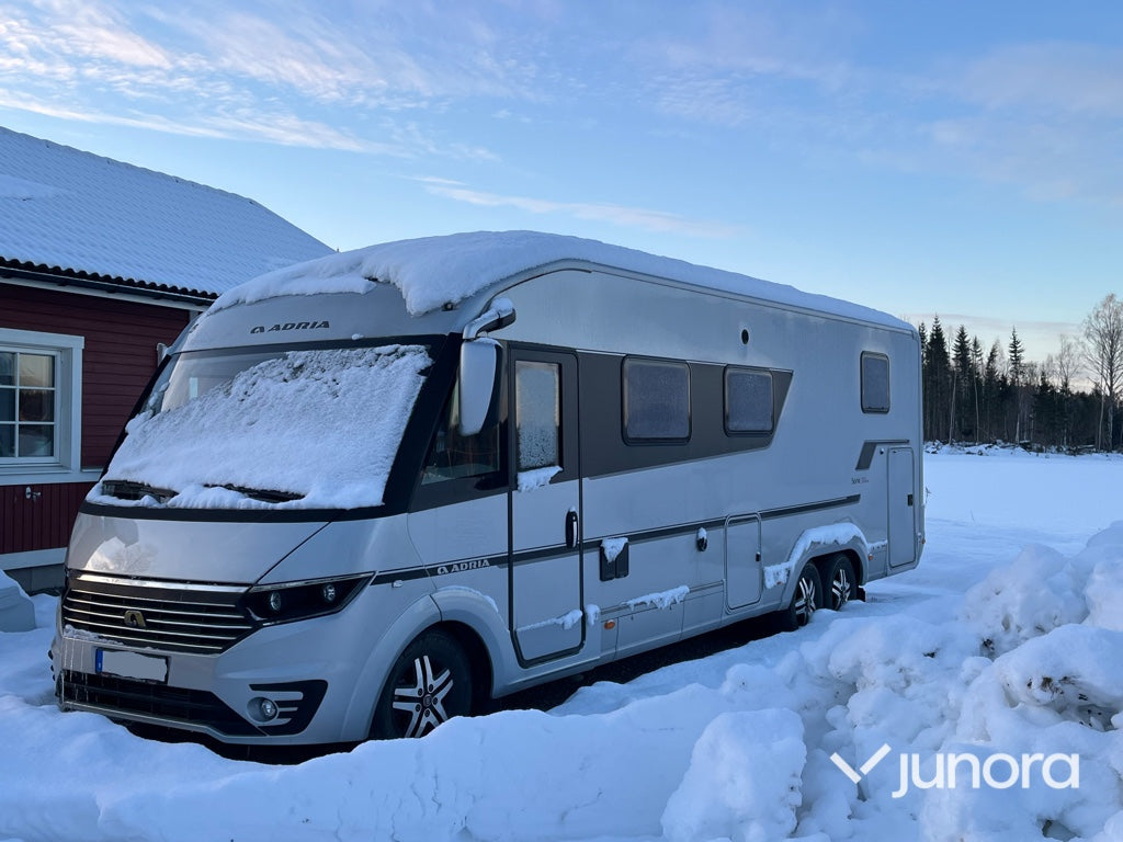 Husbil - Adria Sonic 810 SL Supreme
