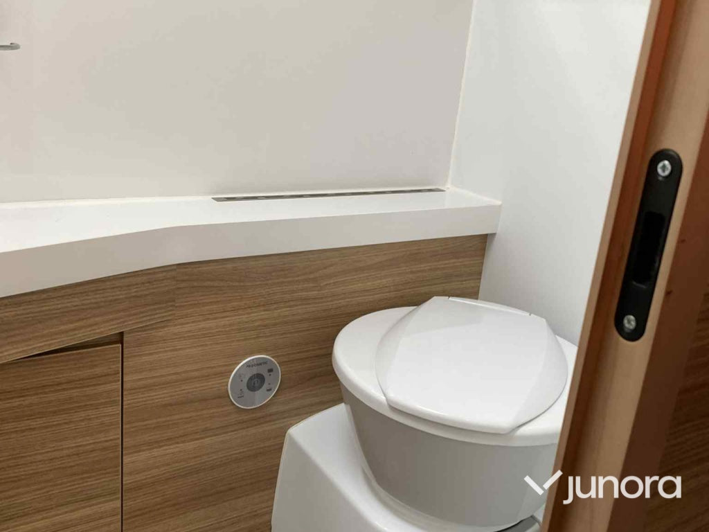 Husbil - Adria Sonic 810 SL Supreme