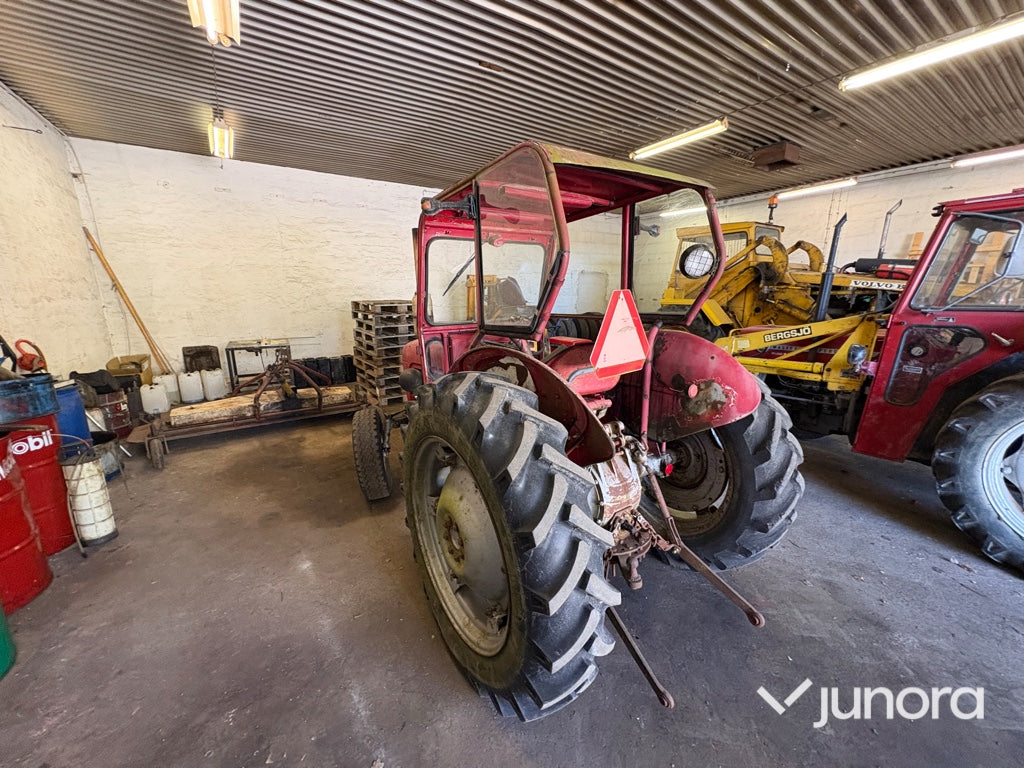 Traktor - Massey Ferguson, 35