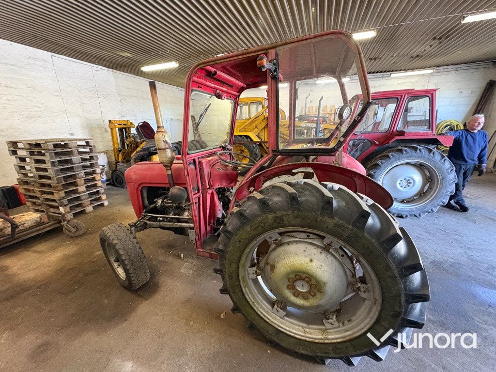 Traktor - Massey Ferguson, 35