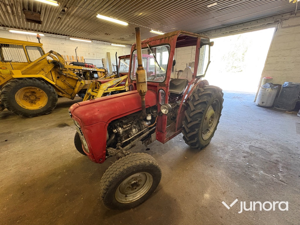 Traktor - Massey Ferguson, 35