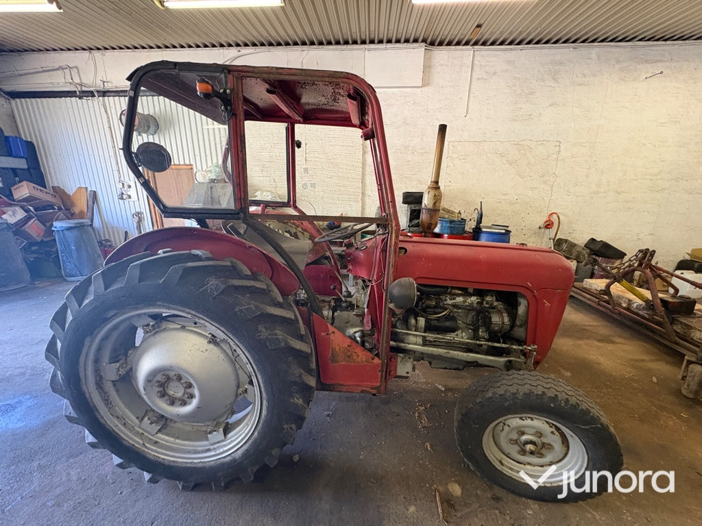Traktor - Massey Ferguson, 35
