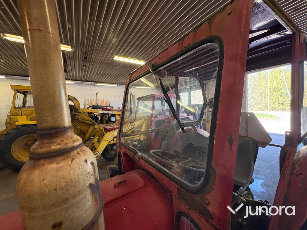Traktor - Massey Ferguson, 35