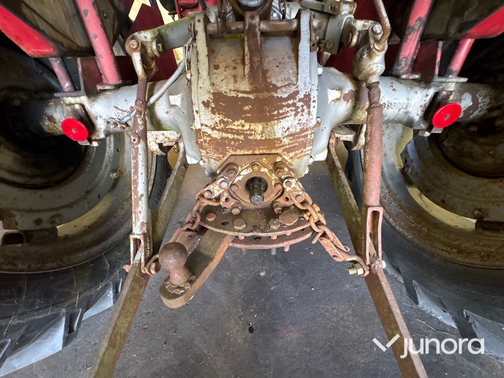 Traktor - Massey Ferguson, 35