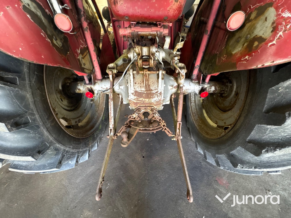 Traktor - Massey Ferguson, 35
