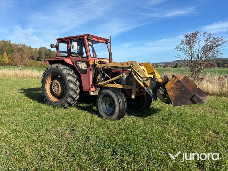 Traktor - Massey Ferguson 185S med lastare