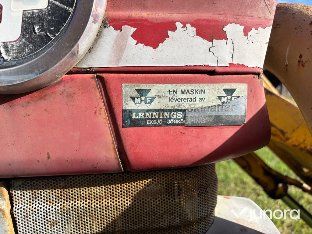 Traktor - Massey Ferguson 185S med lastare