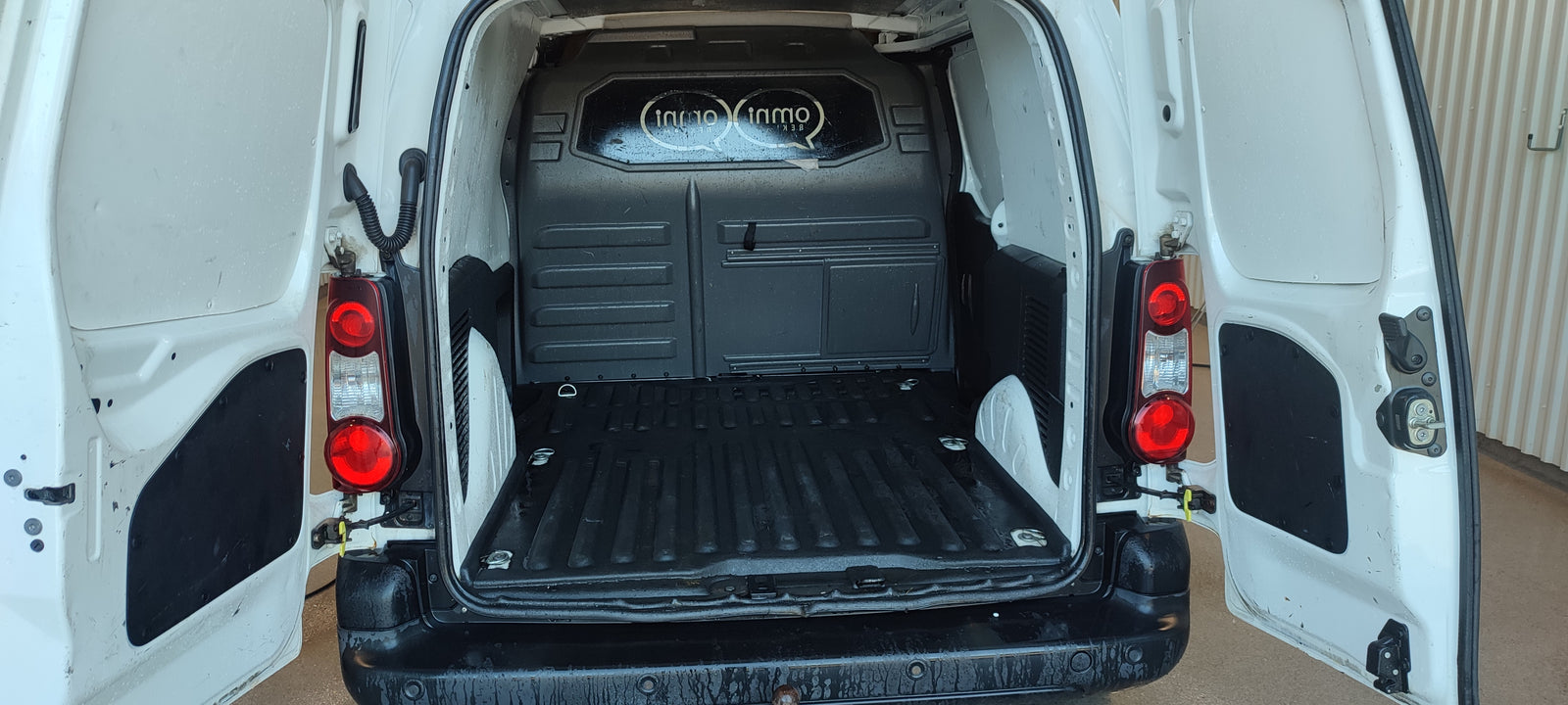Peugeot partner van 1.6 hdi 2013