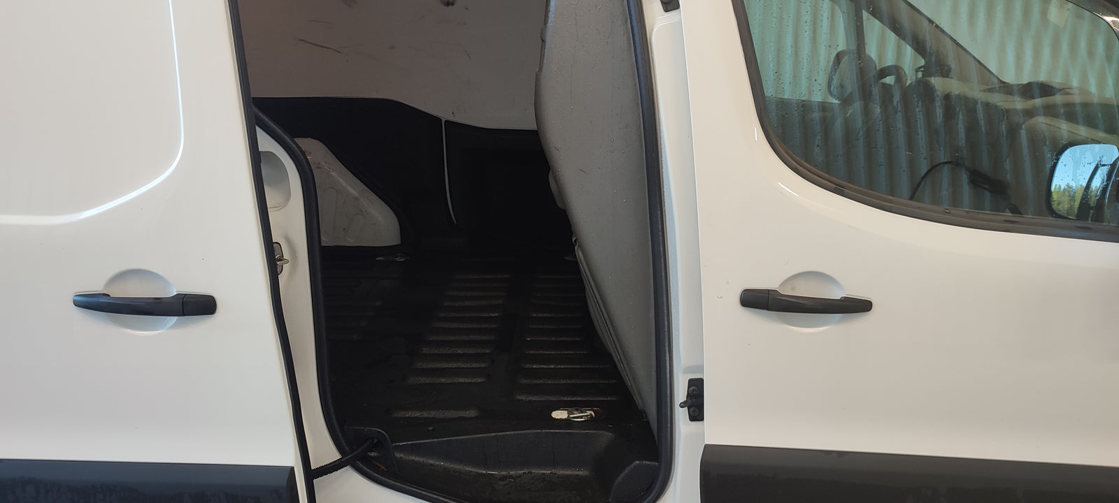 Peugeot partner van 1.6 hdi 2013