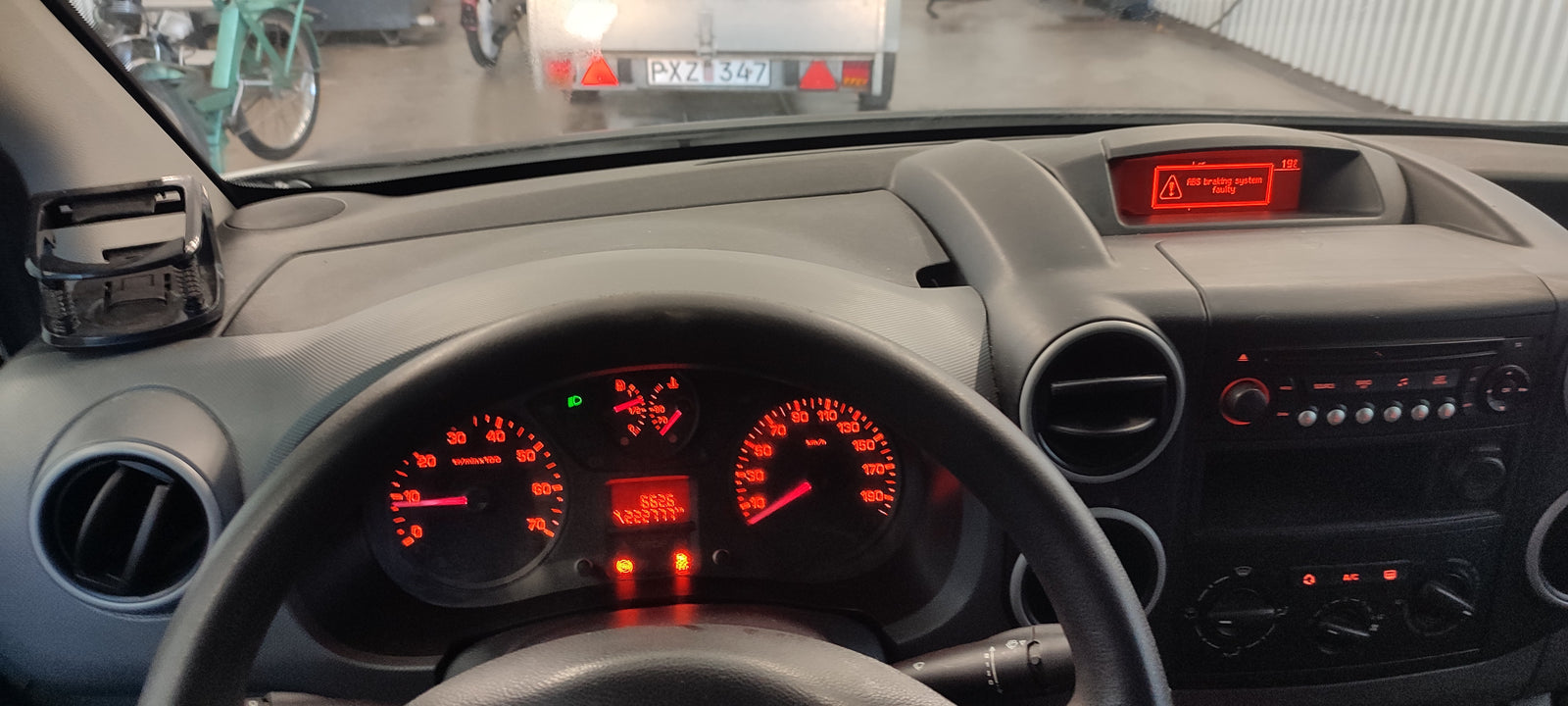 Peugeot partner van 1.6 hdi 2013
