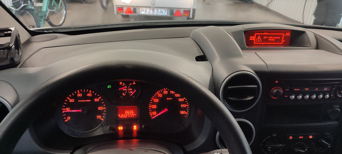 Peugeot partner van 1.6 hdi 2013