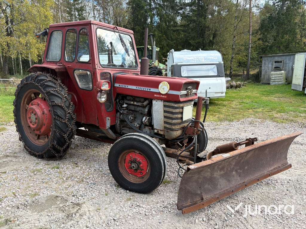 Traktor - Massey Ferguson 165