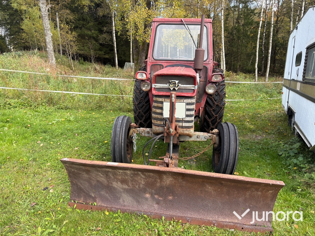 Traktor - Massey Ferguson 165