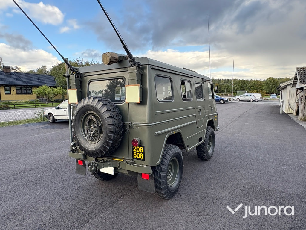 Militärbil Volvo 9033/Radio Valp