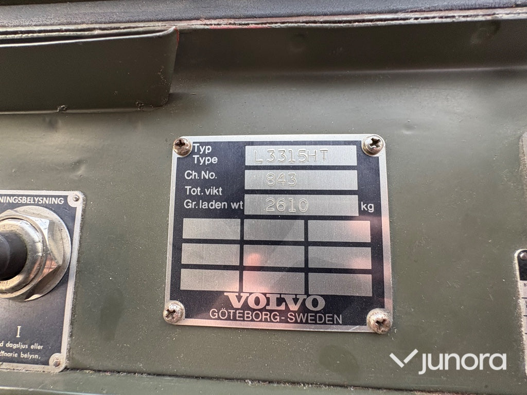 Militärbil Volvo 9033/Radio Valp