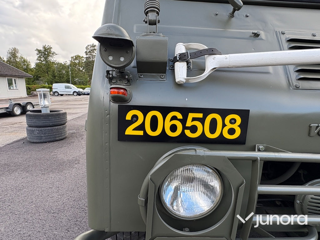 Militärbil Volvo 9033/Radio Valp