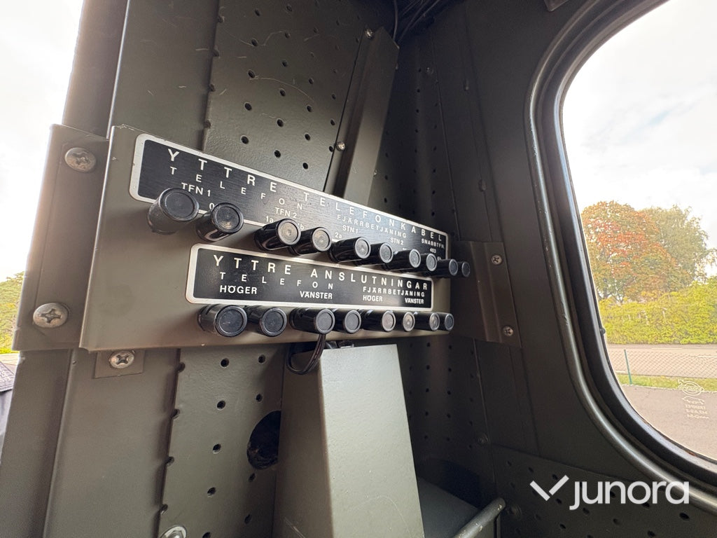 Militärbil Volvo 9033/Radio Valp