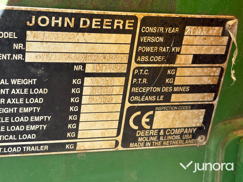 Bogserad växtskyddsspruta - John Deere, TRSP25