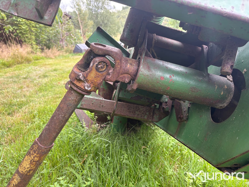 Slåtterkross John Deere 1314