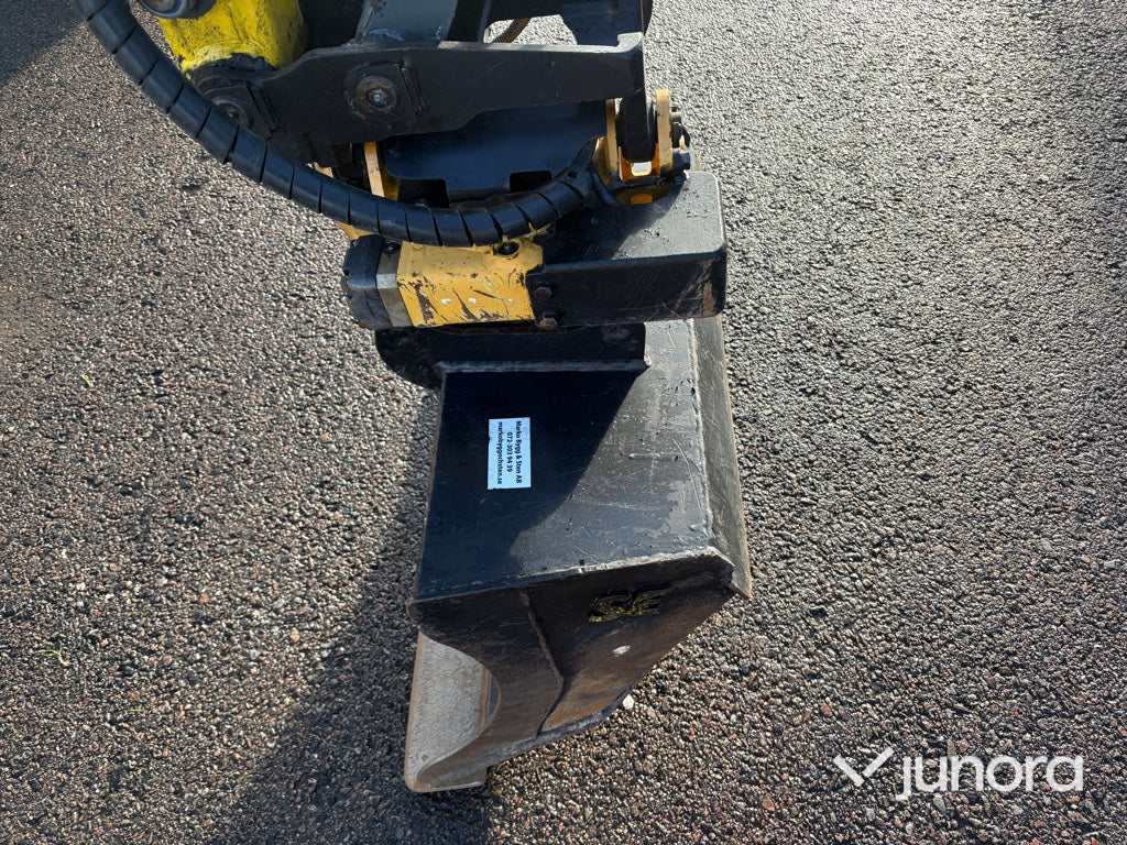 Minigrävare Wacker Neuson ET20 med Engcon Rototilt och 3 Skopor