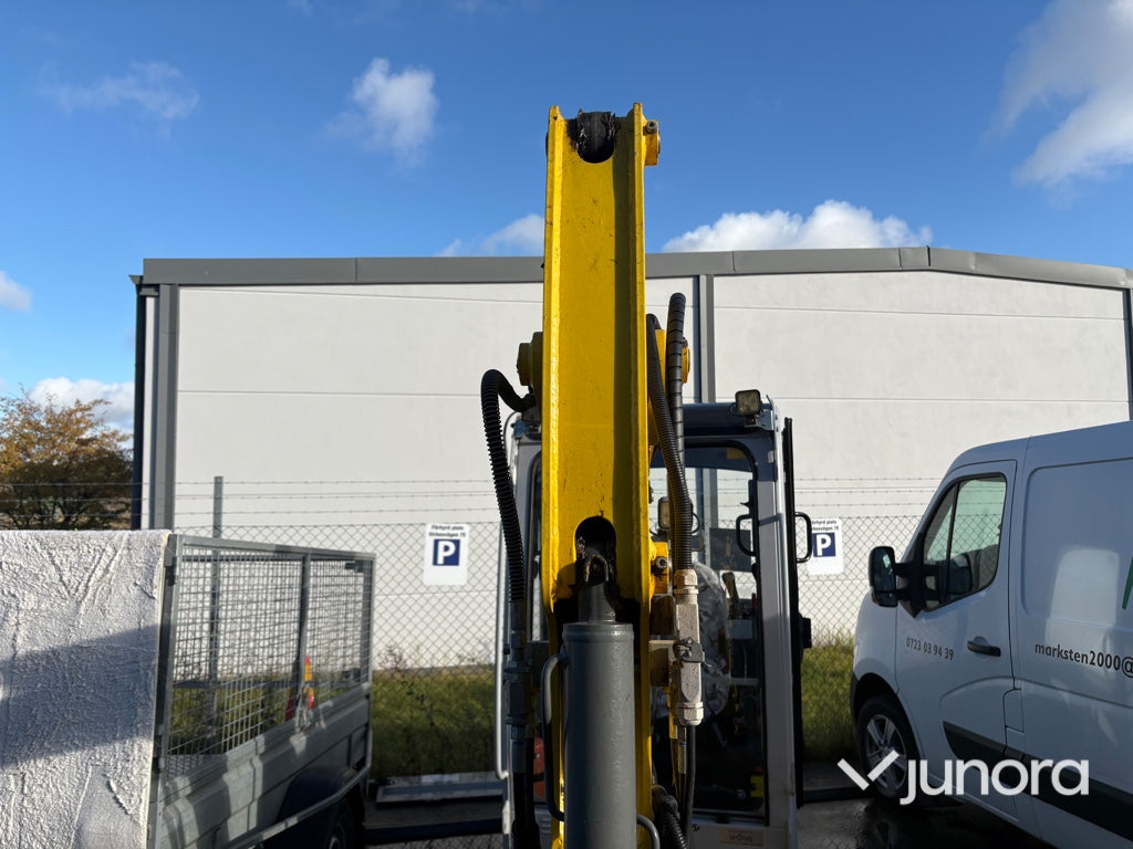 Minigrävare Wacker Neuson ET20 med Engcon Rototilt och 3 Skopor