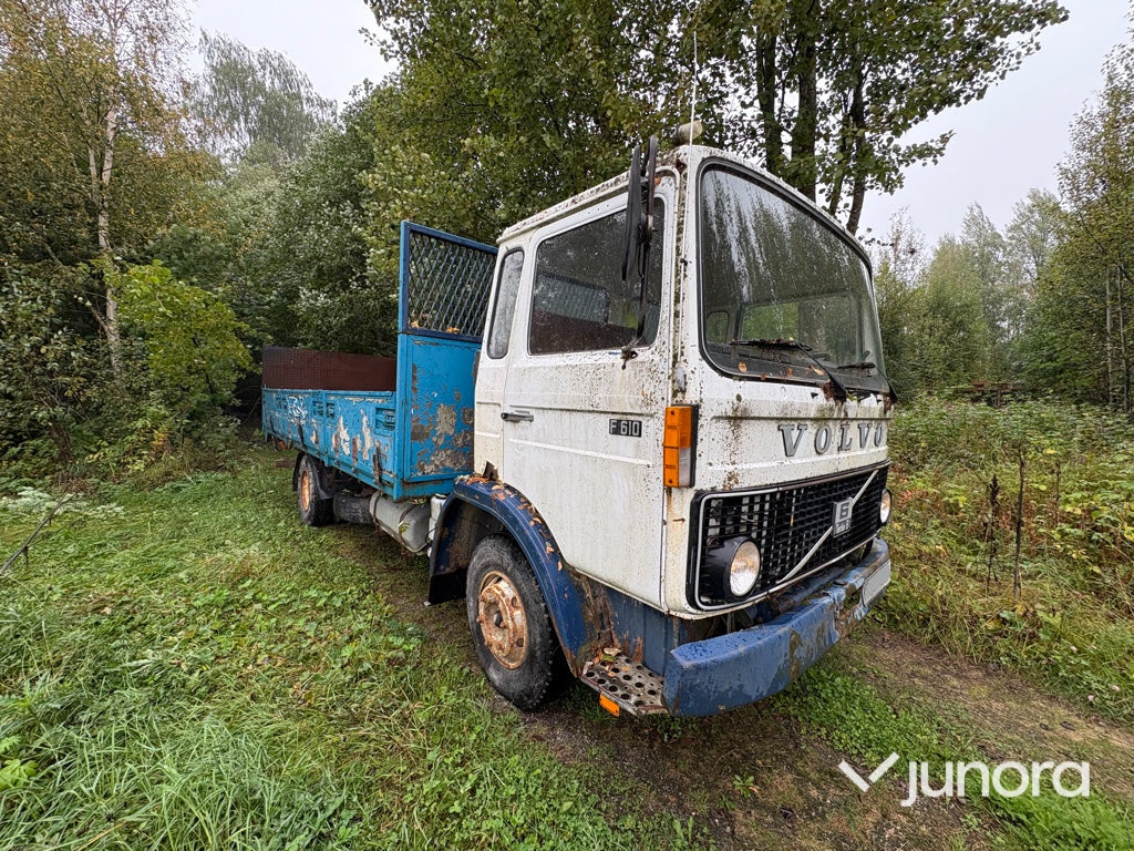 Lastbil - Volvo, 609 4x2, Bakgavellyft
