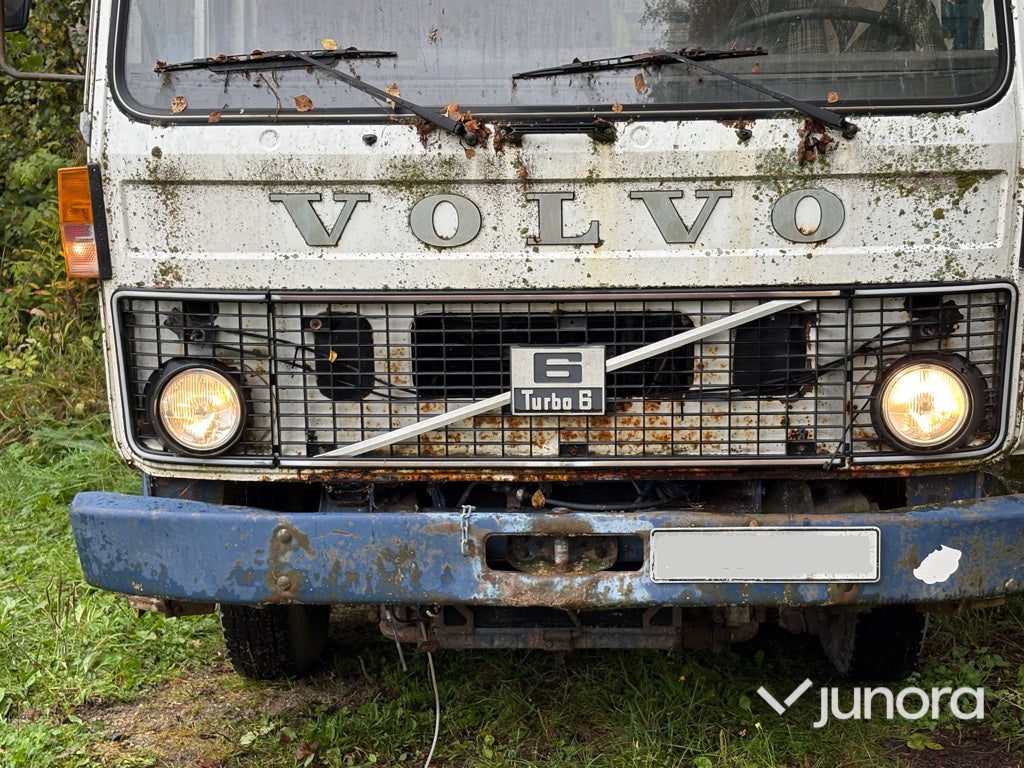 Lastbil - Volvo, 609 4x2, Bakgavellyft