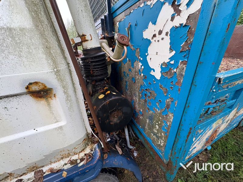 Lastbil - Volvo 609 4x2 med bakgavellyft