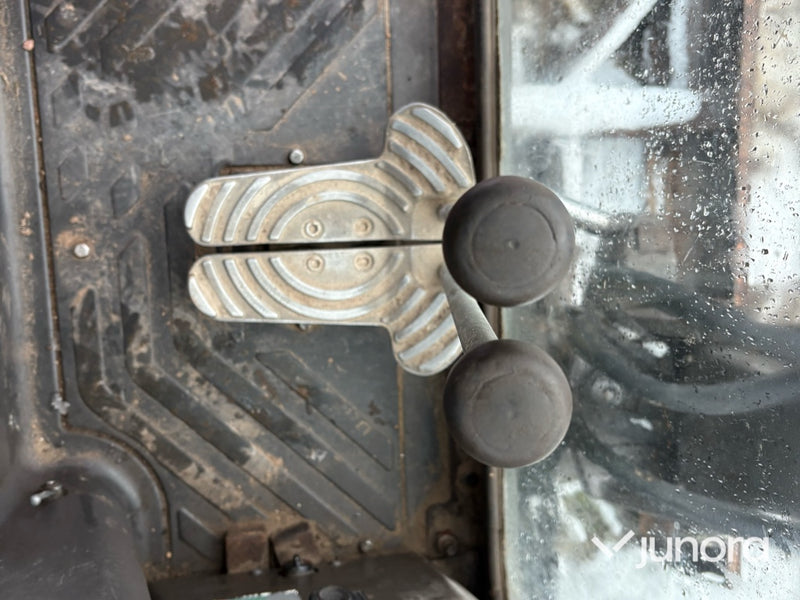 Grävmaskin - Volvo ECR25D, inkl. redskap