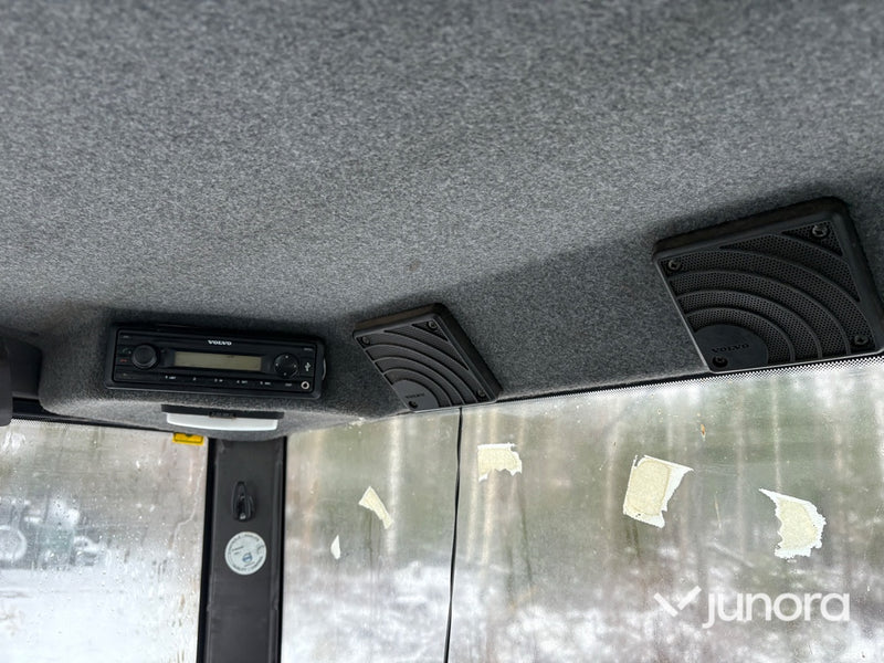 Grävmaskin - Volvo ECR25D, inkl. redskap