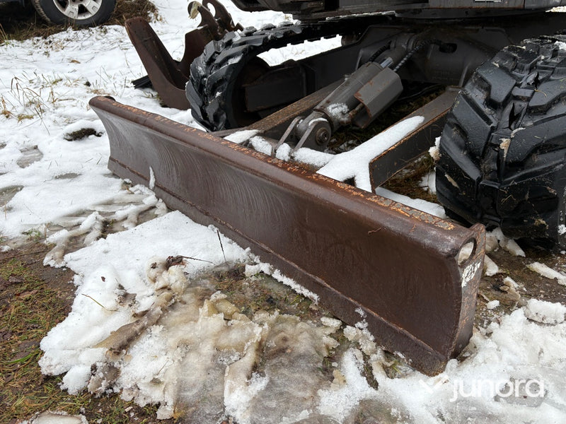 Grävmaskin - Volvo ECR25D, inkl. redskap