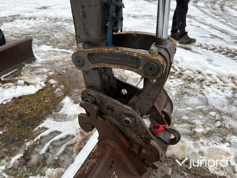 Grävmaskin - Volvo ECR25D, inkl. redskap