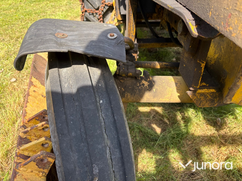 Traktor - Volvo BM T 430 med lastare