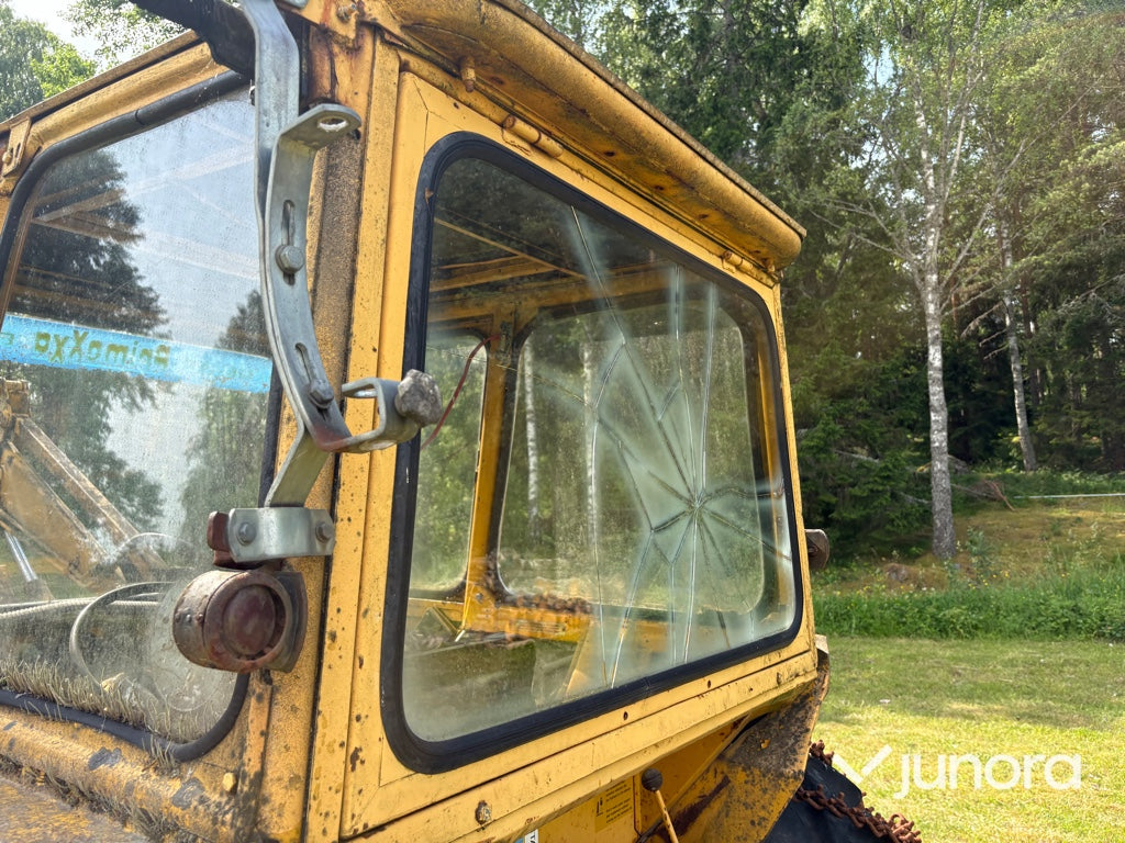 Traktor - Volvo BM T 430 med lastare