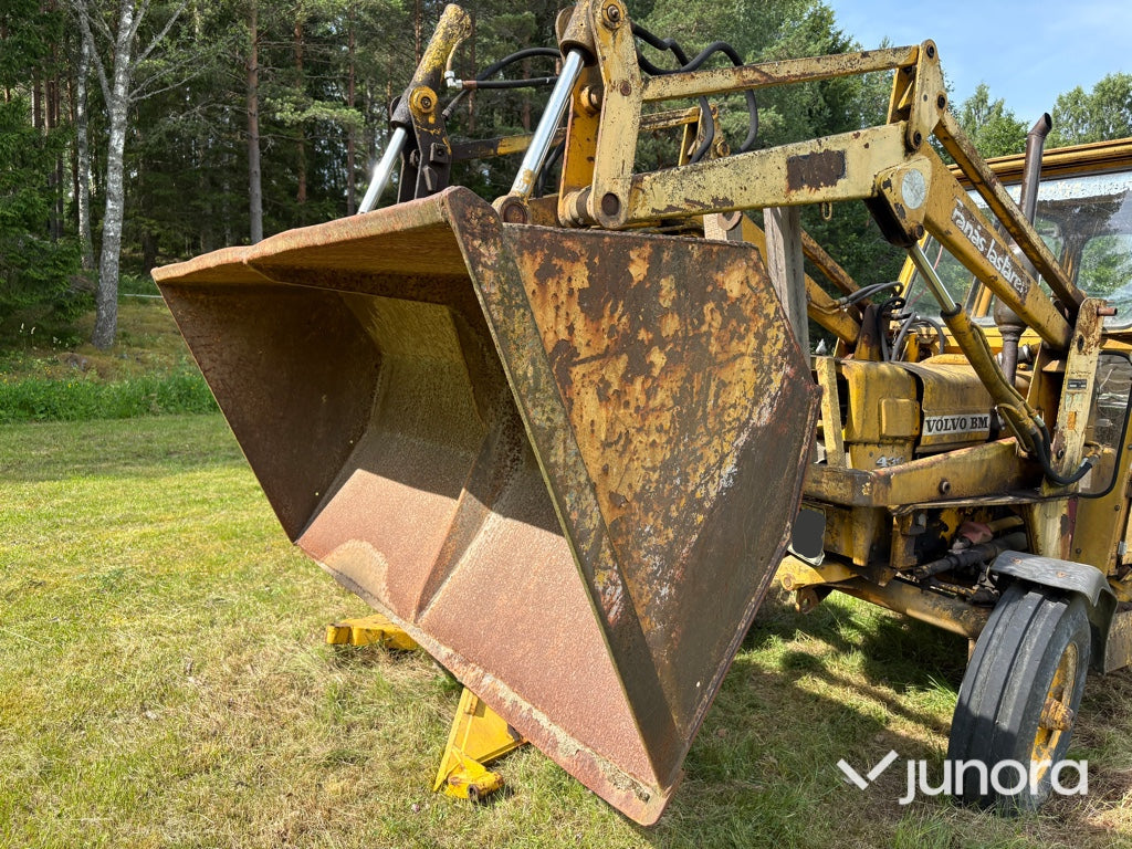 Traktor - Volvo BM T 430 med lastare