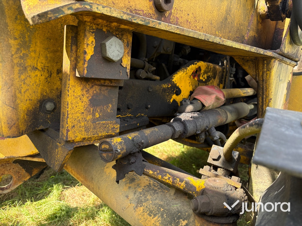 Traktor - Volvo BM T 430 med lastare