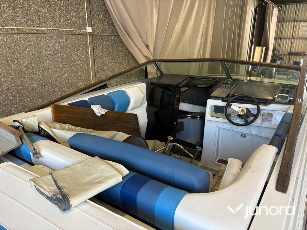 Motorbåt Chris Craft Stinger 260