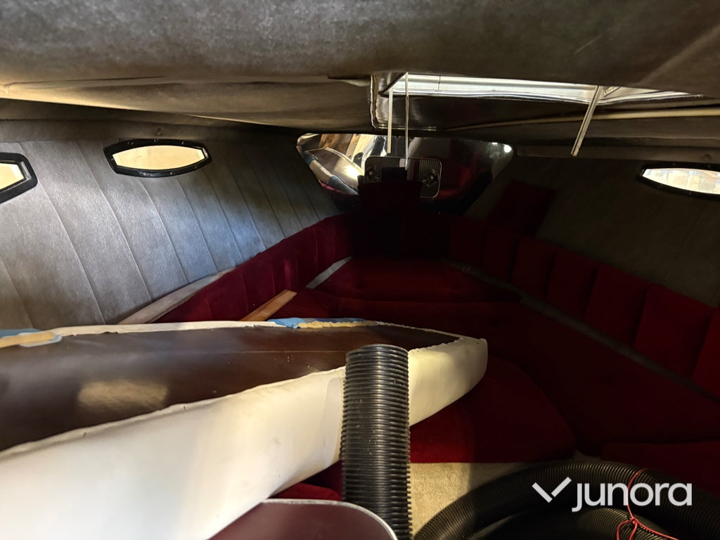 Motorbåt Chris Craft Stinger 260