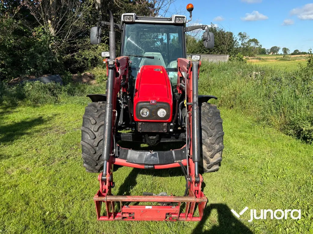 Traktor - Massey Ferguson 5455