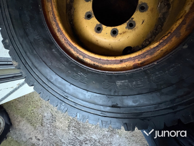 Däck + Fälg - Nokian, 14.00R24 TG, 4st