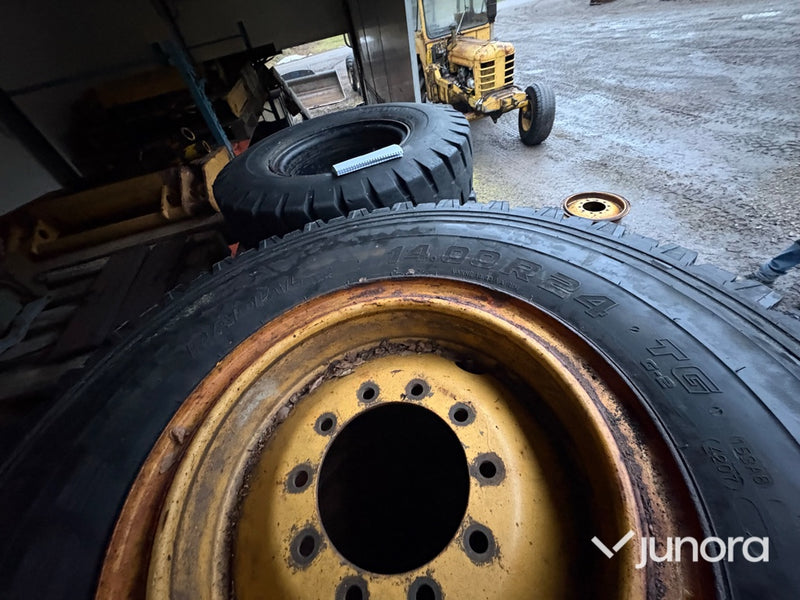 Däck + Fälg - Nokian, 14.00R24 TG, 4st