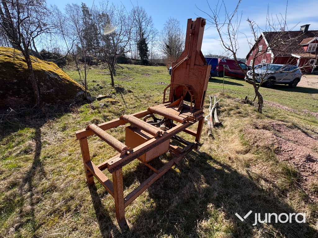 Vedklyv/vedmaskin