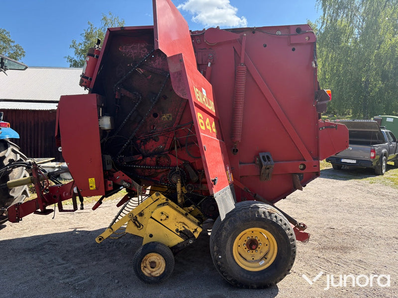 Rundbalspress New Holland 644