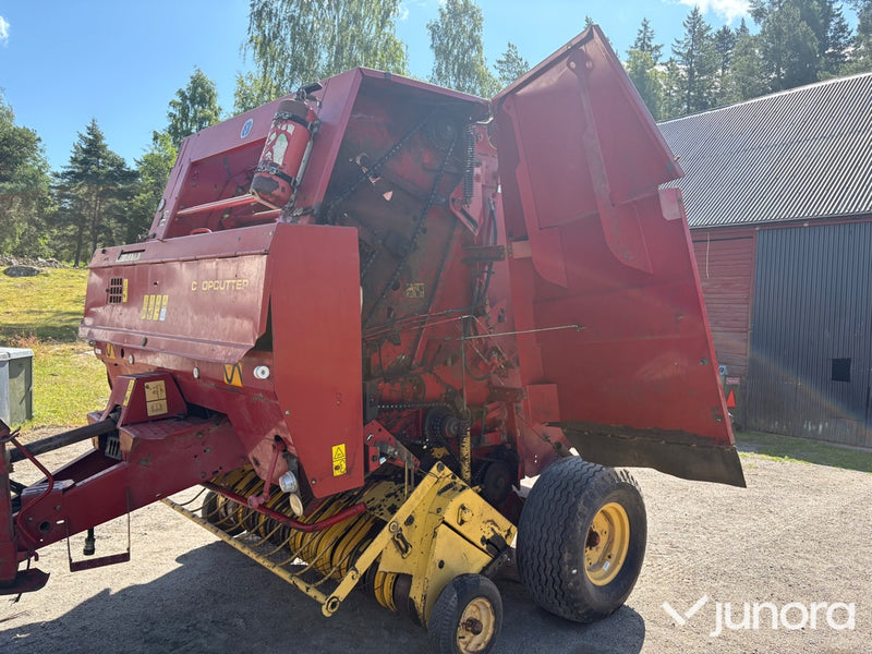 Rundbalspress New Holland 644